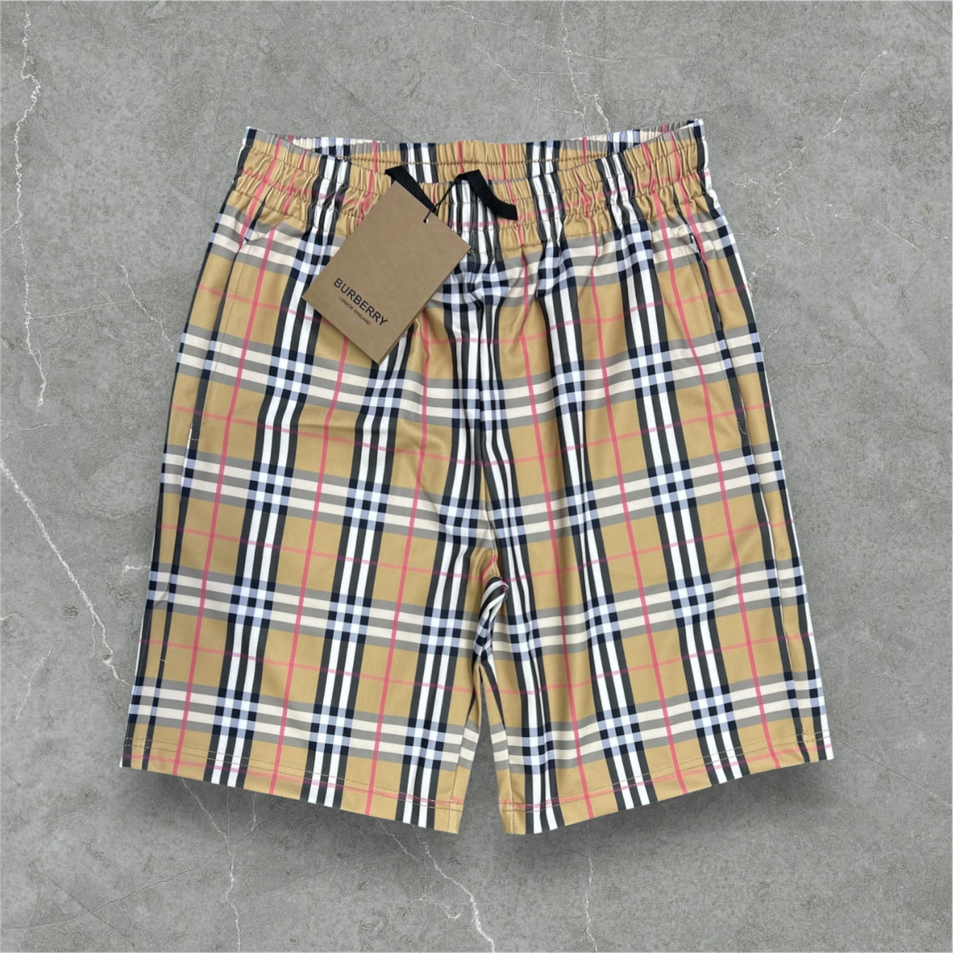 Short Burberry